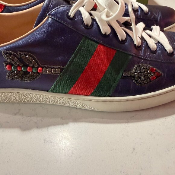 GUCCI Ace Metallic Blue Leather Crystal Arrow Men's Sneakers - Picture 4 of 9